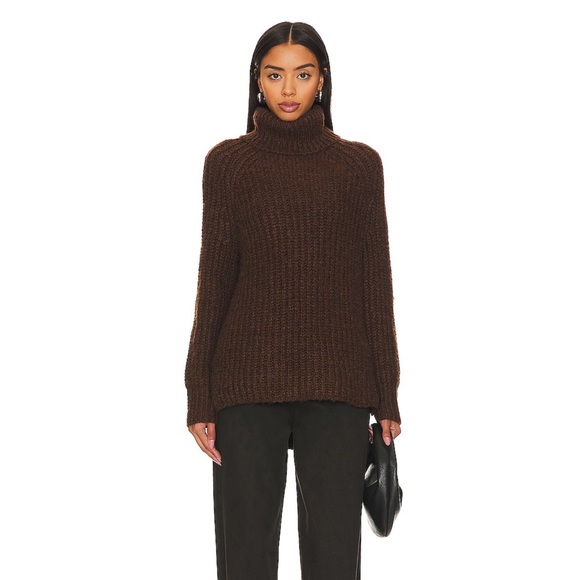 New Stella Sweater - Picture 2 of 4